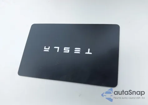 2023 Tesla Model X Dual Motor All-Wheel Drive/Standard Range z USA, uszkodzony, nr VIN 7SAXCBE50PF405571